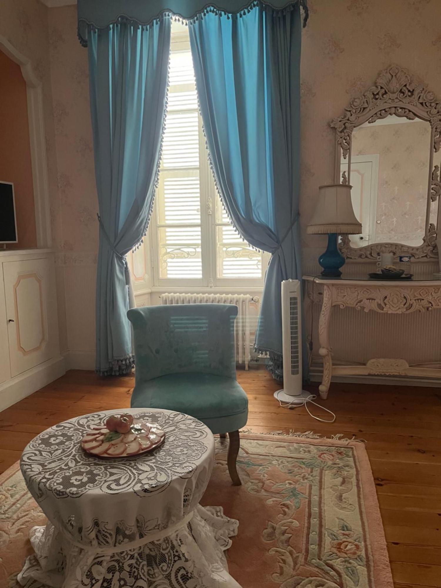 Chateau De Mesnac ภายนอก รูปภาพ